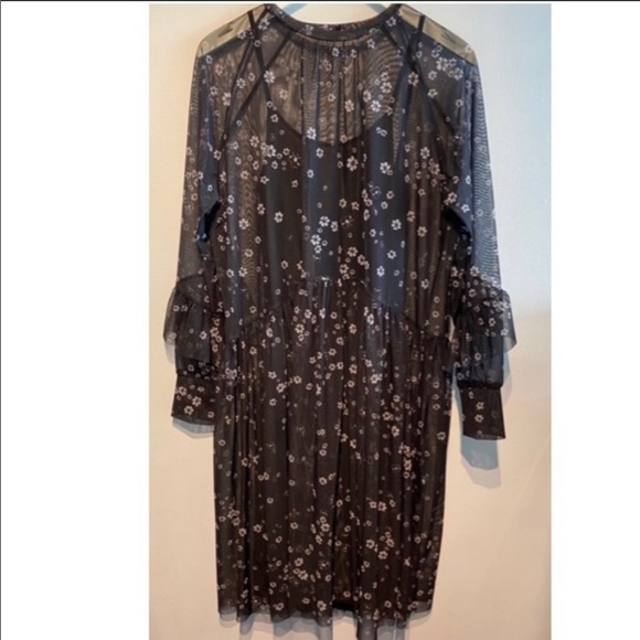 Floral Boho dress with tank dress under - Picture 3 of 10